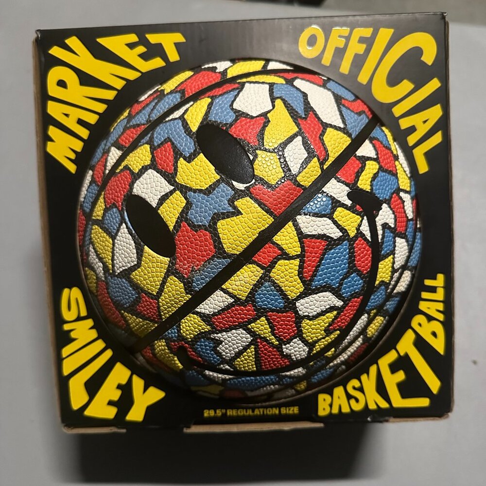 Official Market Smily Basketball